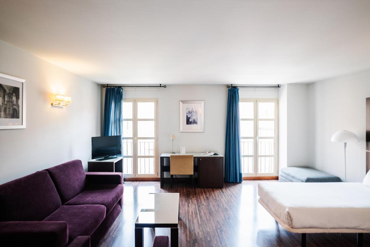 Twin Room,1556883439:JPEG